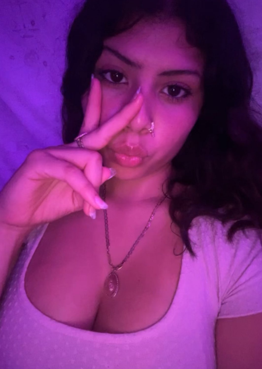 Slutty thick latina gets leaked 😳😳