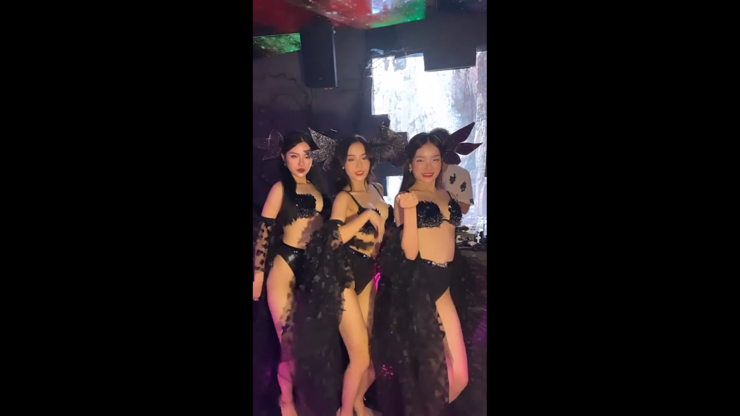 Asia clubbing 💃 triple threat - viet abg part 2