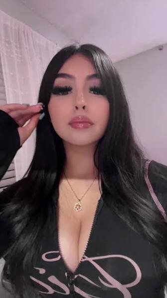 Busty big tits latina tiktok slut sarah pt.1 - grwm, haul, pics
