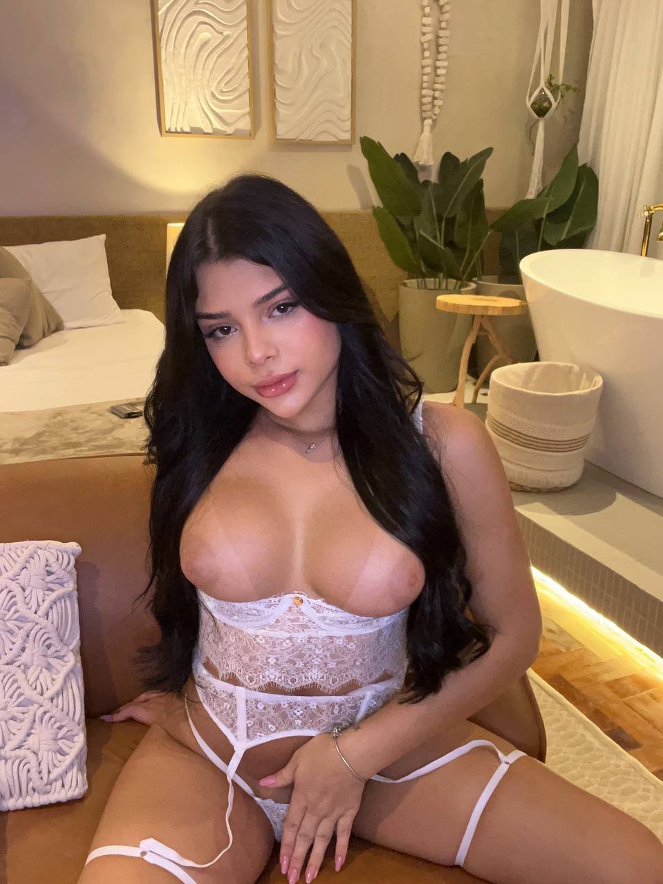 Petite latina trans girl honeybun_ts getting fucked in missionary [femboy, ladyboy, shemale, sissy]